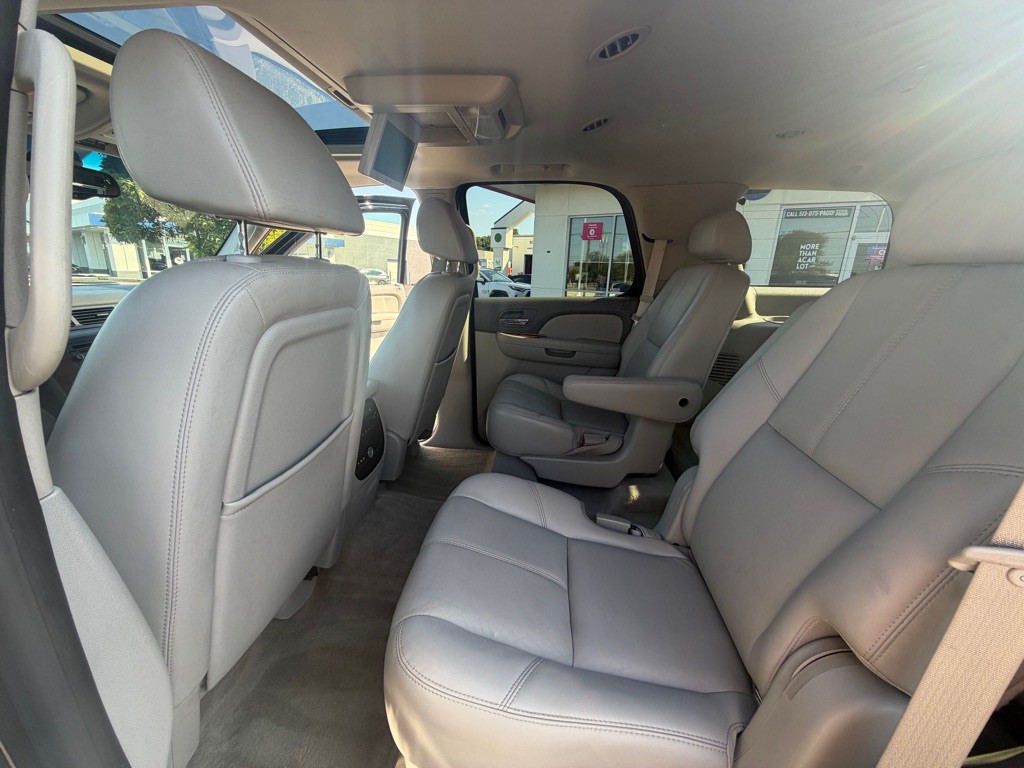 2007 Chevrolet Tahoe Image 14