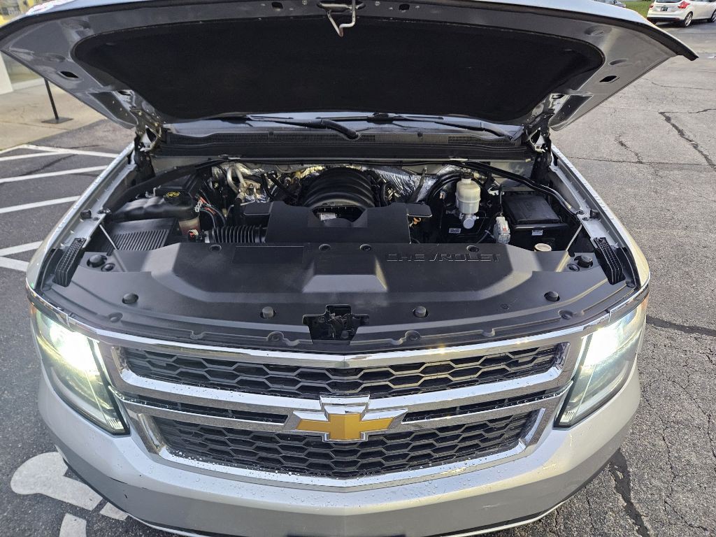 2017 Chevrolet Tahoe Image 3