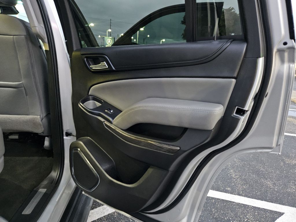 2017 Chevrolet Tahoe Image 33