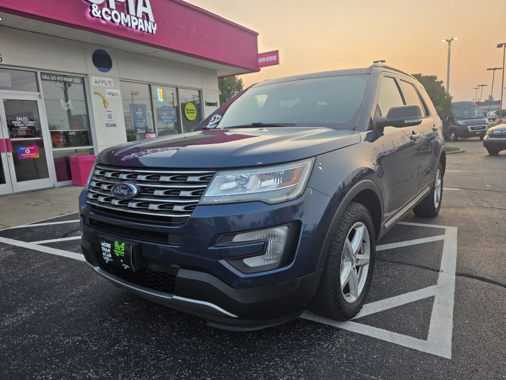 2017 Ford Explorer Image 1