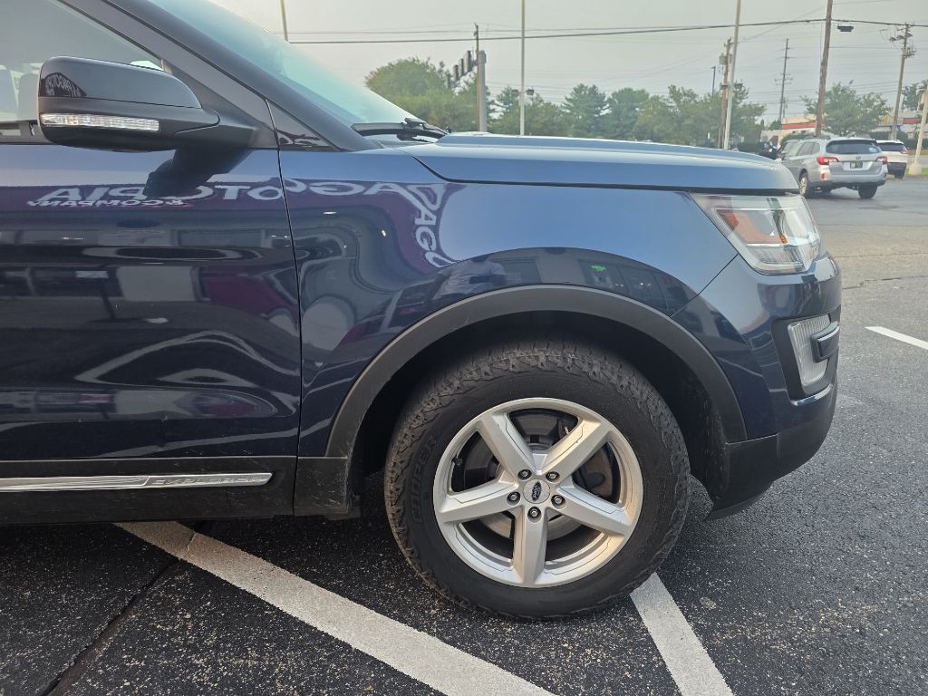 2017 Ford Explorer Image 11