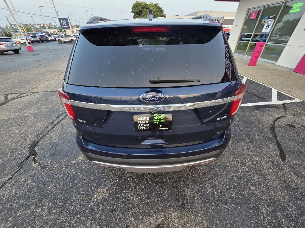 2017 Ford Explorer Image 19