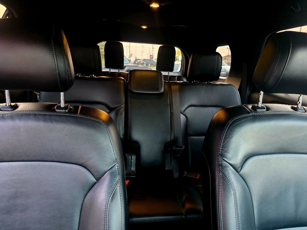 2017 Ford Explorer Image 28