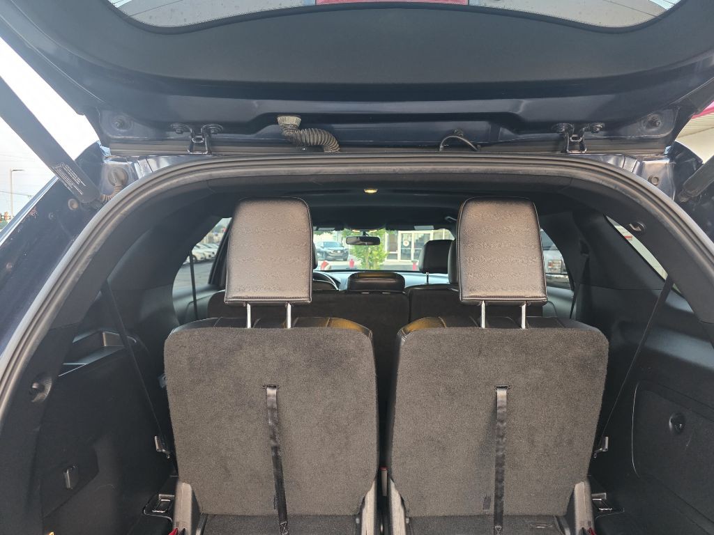 2017 Ford Explorer Image 32