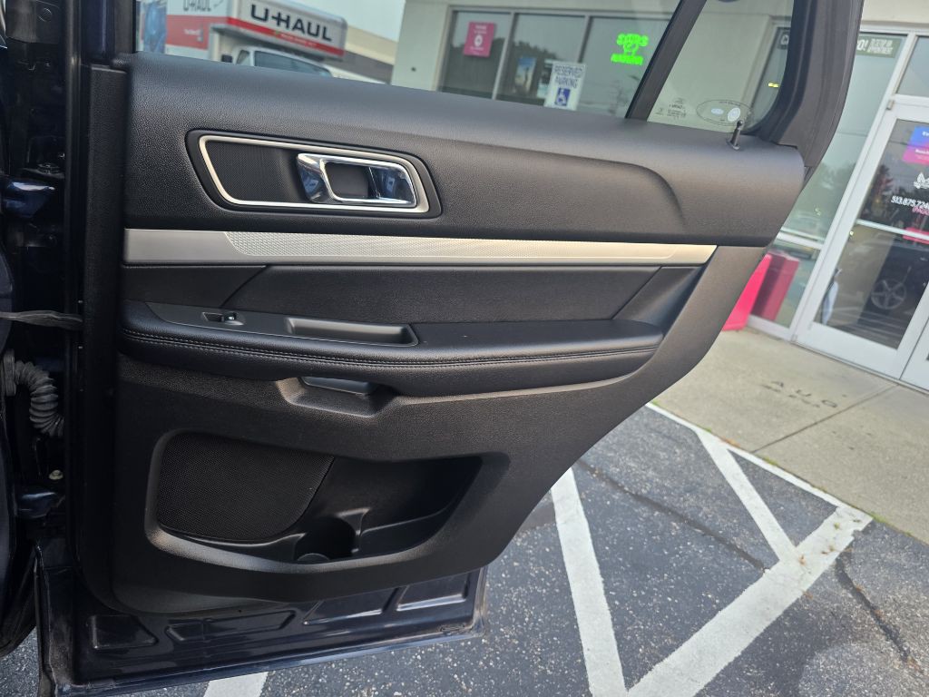 2017 Ford Explorer Image 36