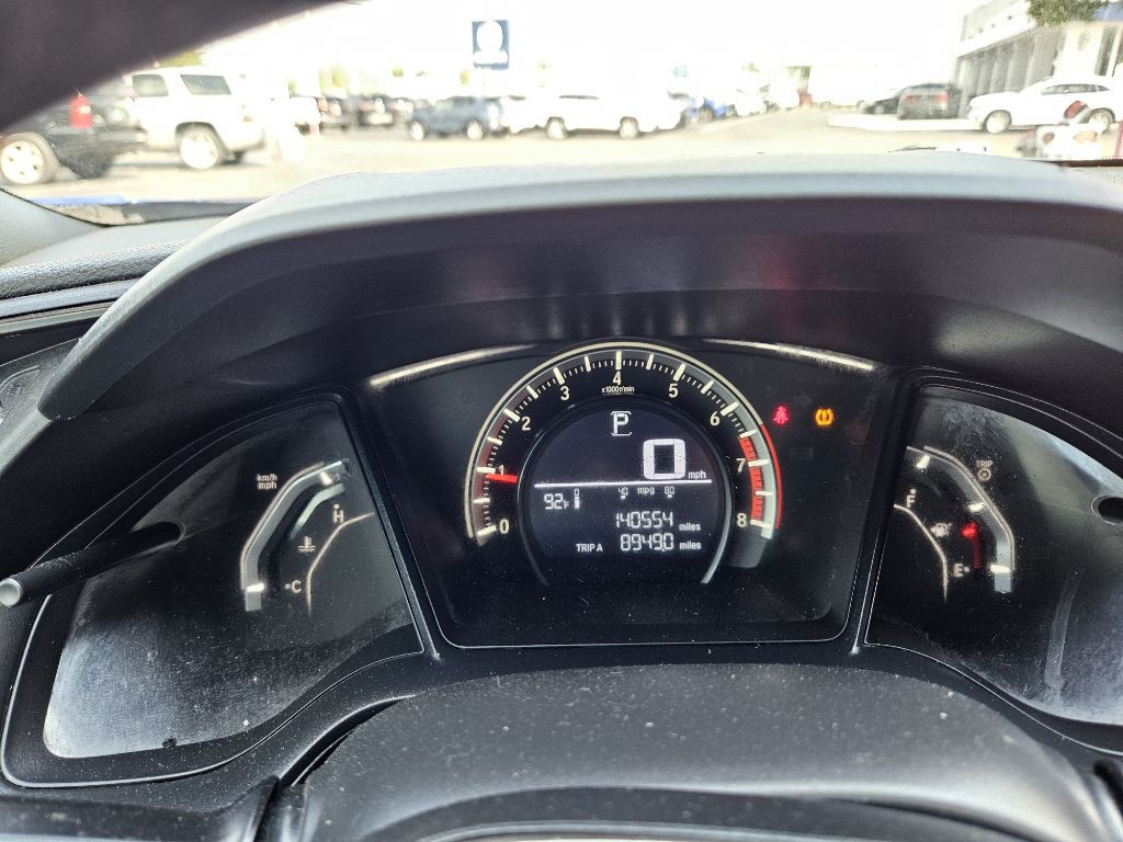 2018 Honda Civic Image 32