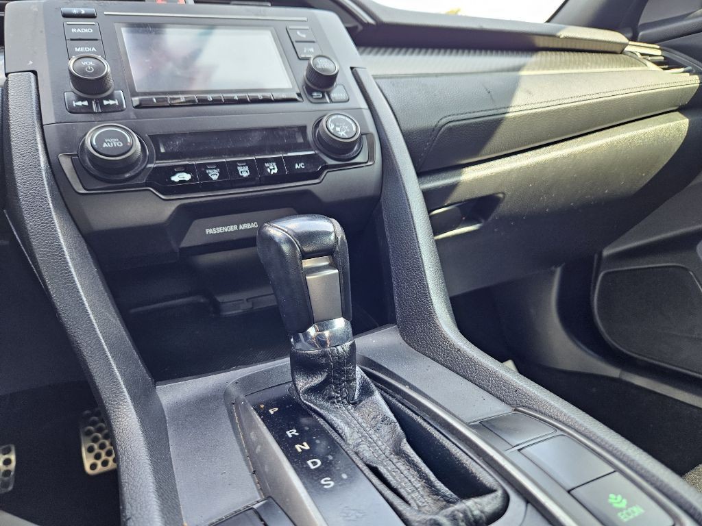 2018 Honda Civic Image 39