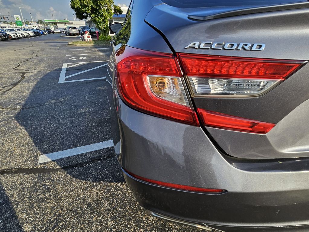 2019 Honda Accord Image 4