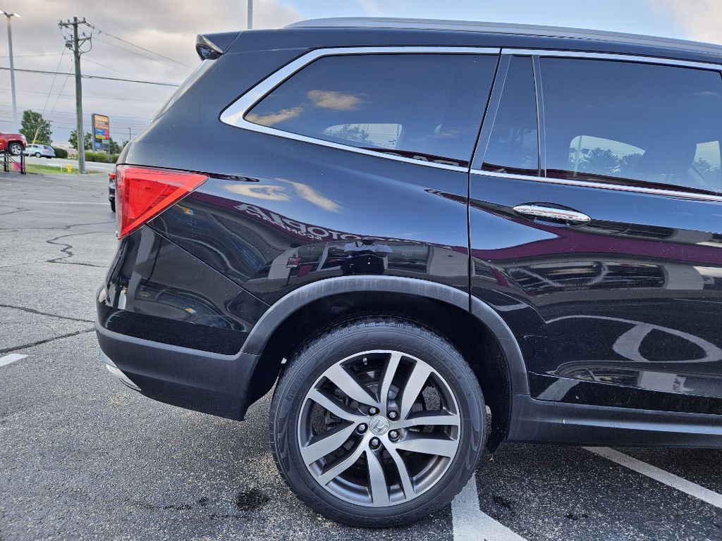 2016 Honda Pilot Image 11