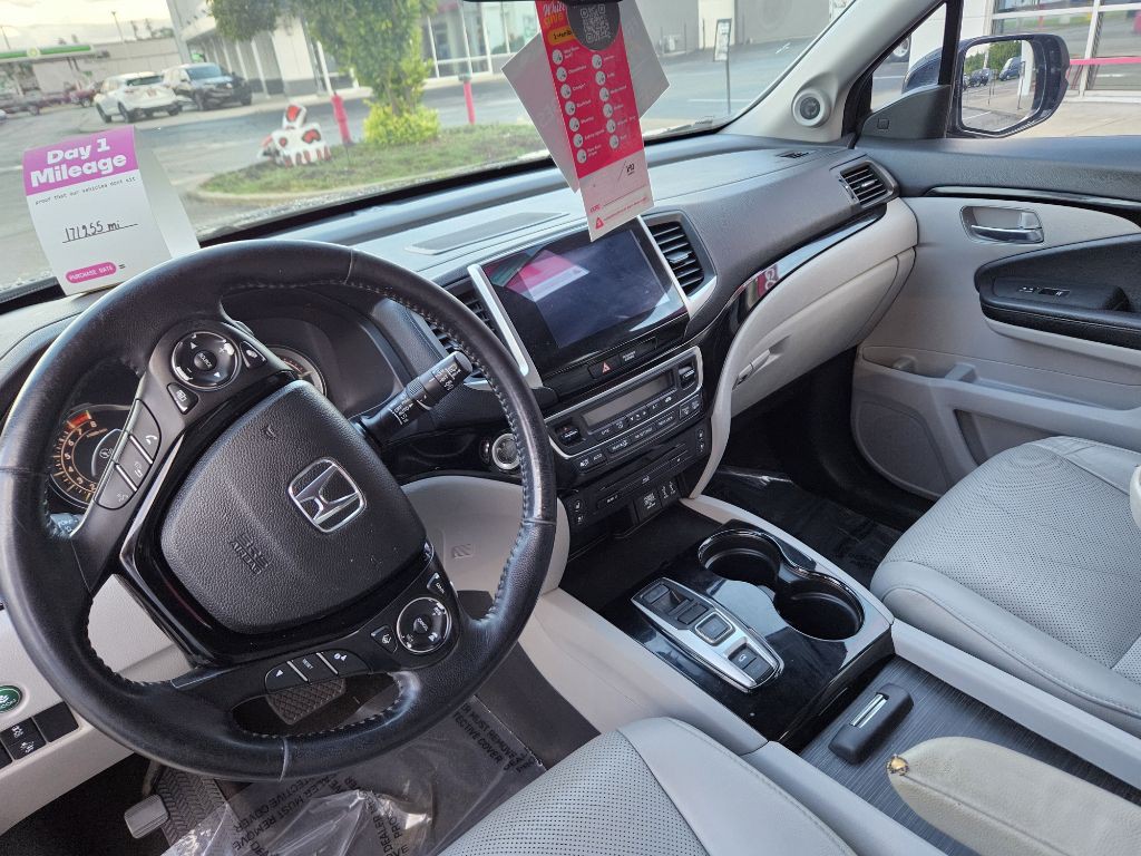 2016 Honda Pilot Image 42