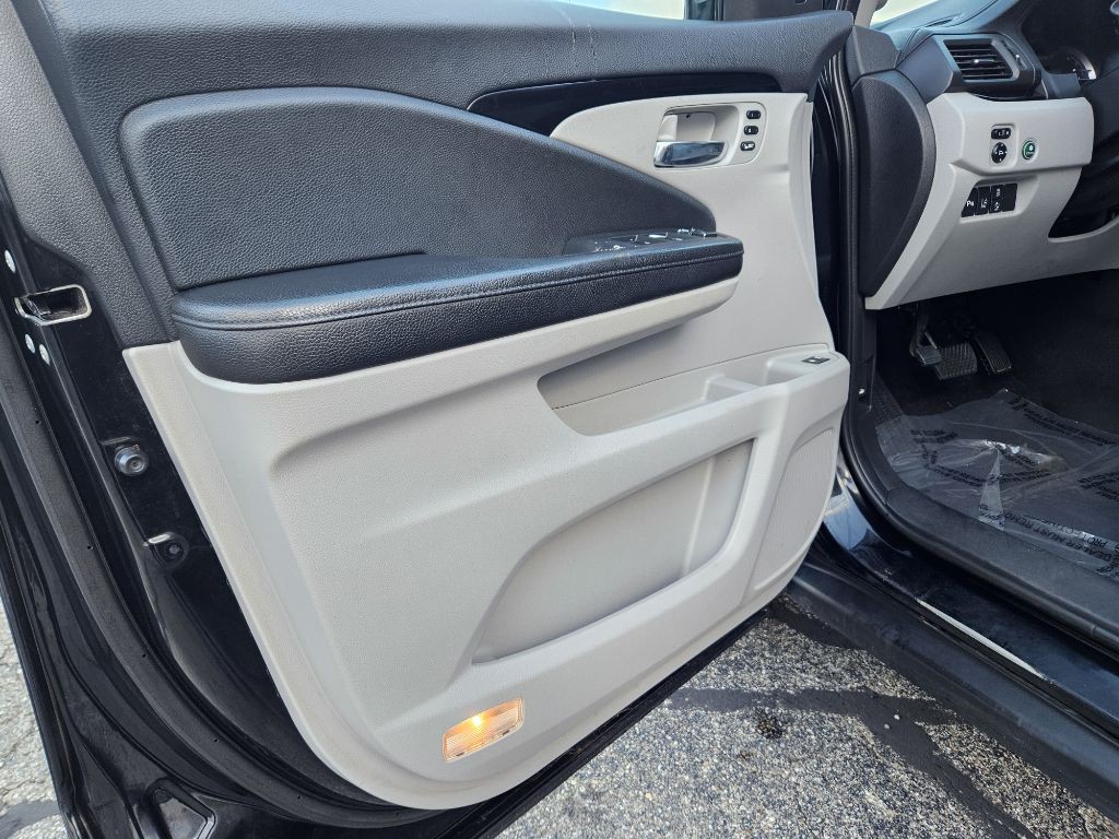 2016 Honda Pilot Image 44