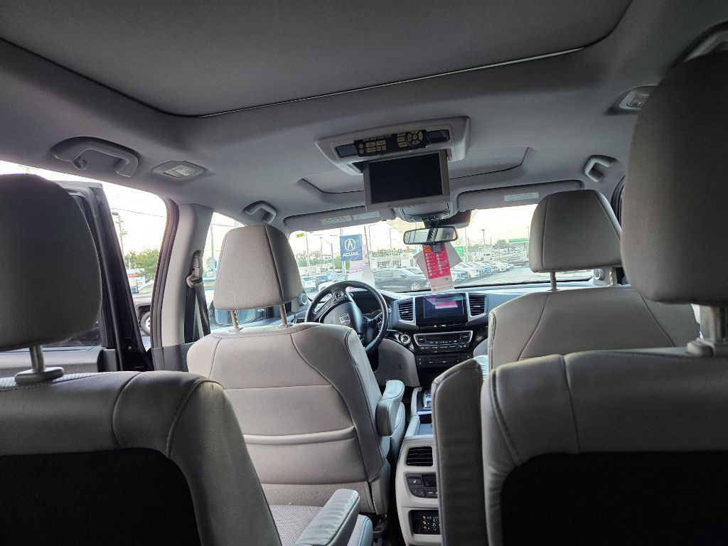 2016 Honda Pilot Image 50