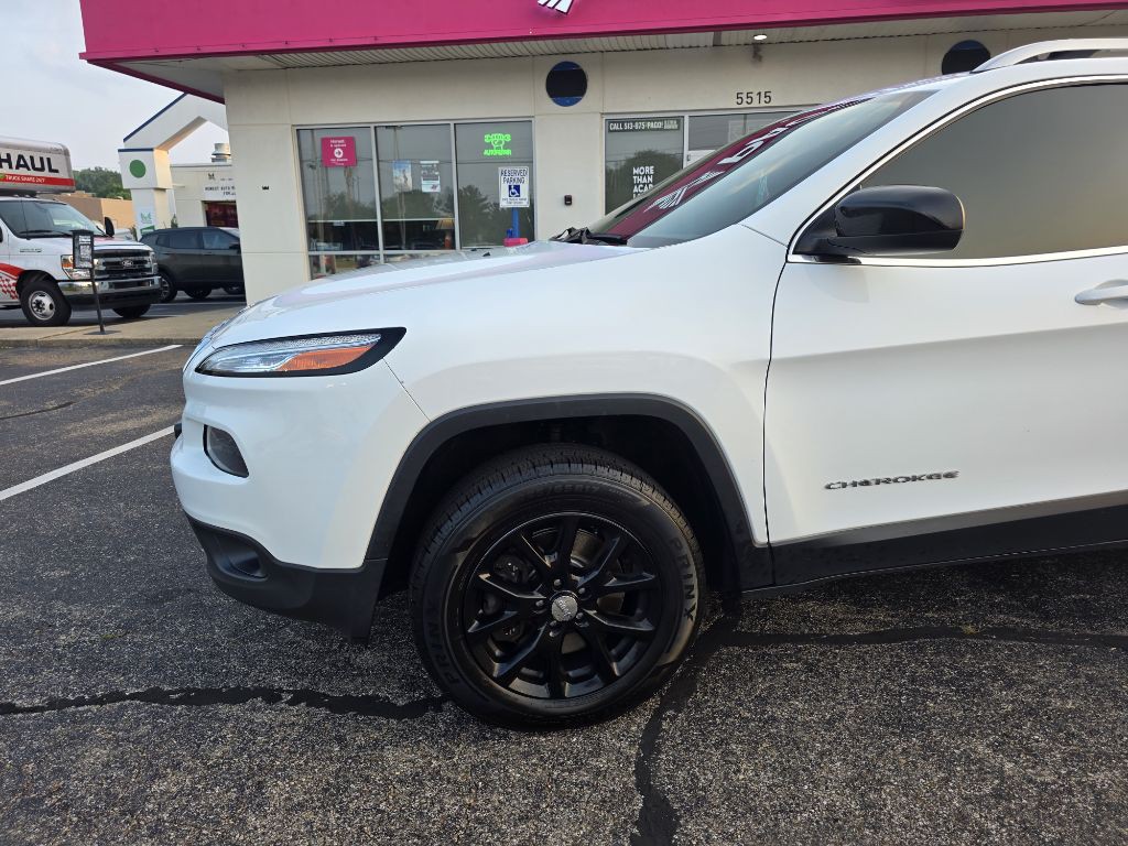 2017 Jeep Cherokee Image 10