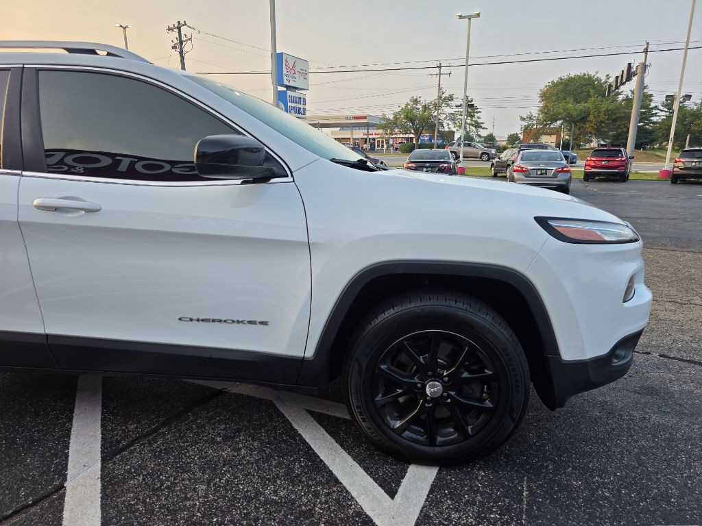 2017 Jeep Cherokee Image 18