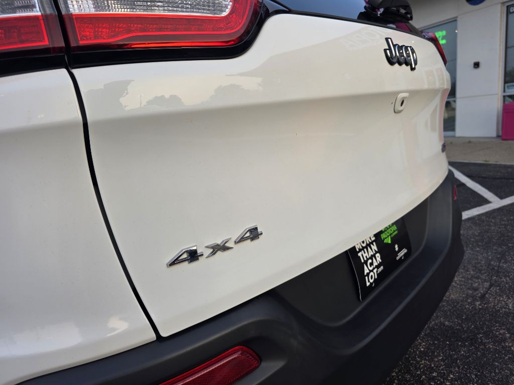 2017 Jeep Cherokee Image 55