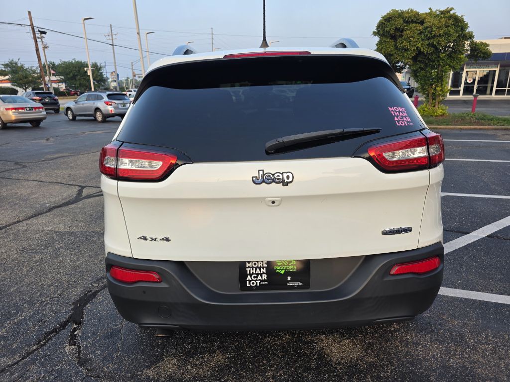2017 Jeep Cherokee Image 57