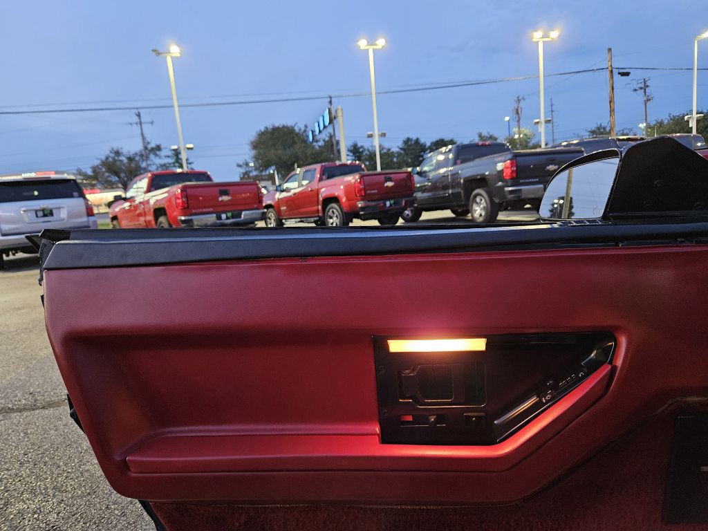 1987 Chevrolet Corvette Image 20