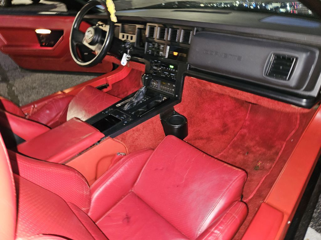 1987 Chevrolet Corvette Image 32