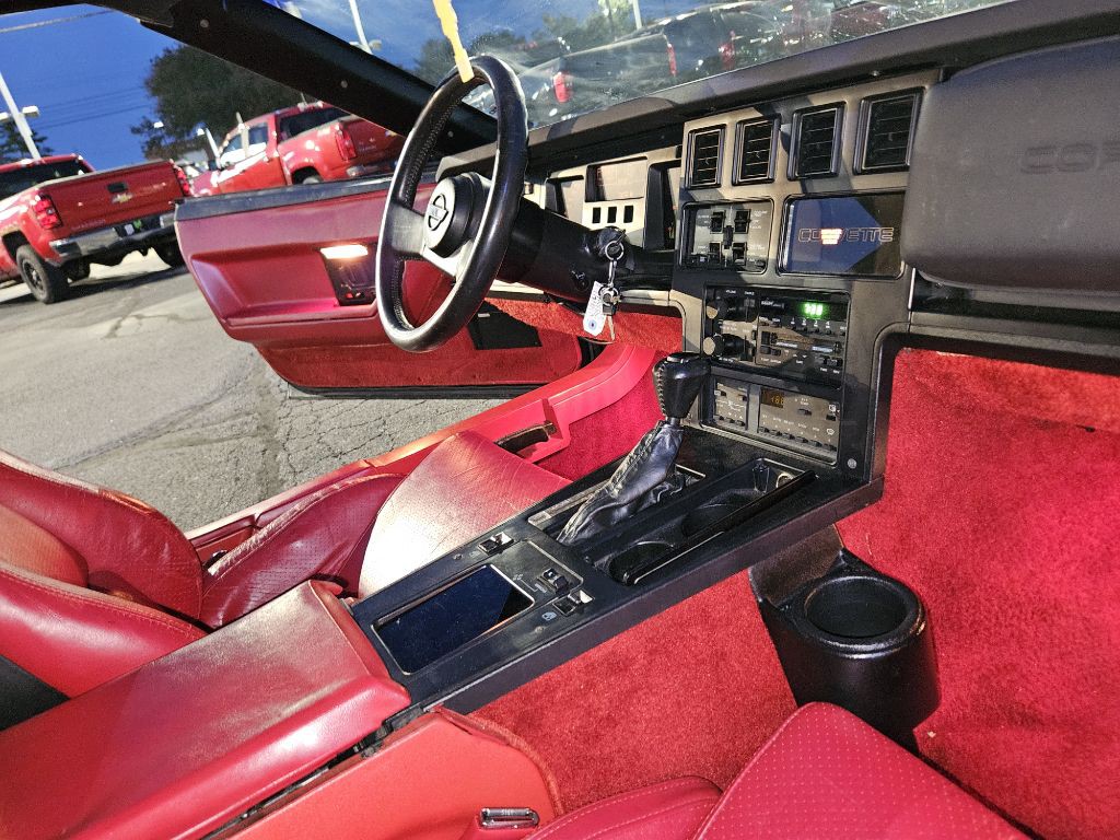 1987 Chevrolet Corvette Image 33
