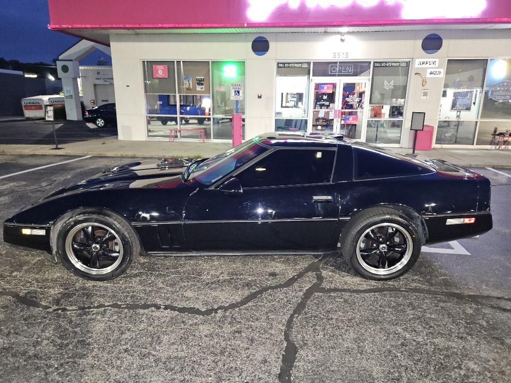 1987 Chevrolet Corvette Image 3