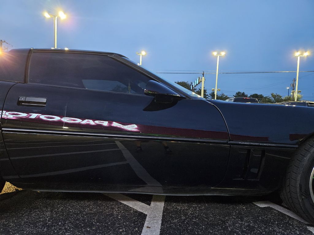 1987 Chevrolet Corvette Image 13