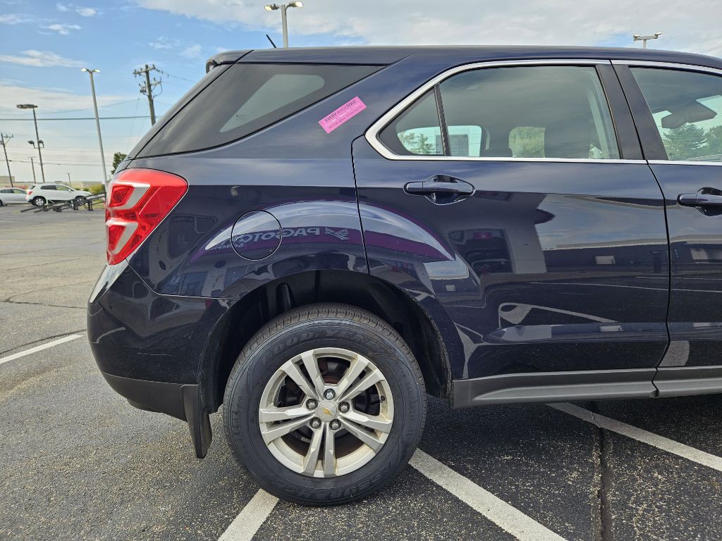2017 Chevrolet Equinox Image 7