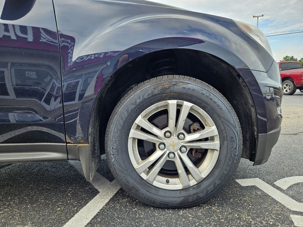 2017 Chevrolet Equinox Image 12