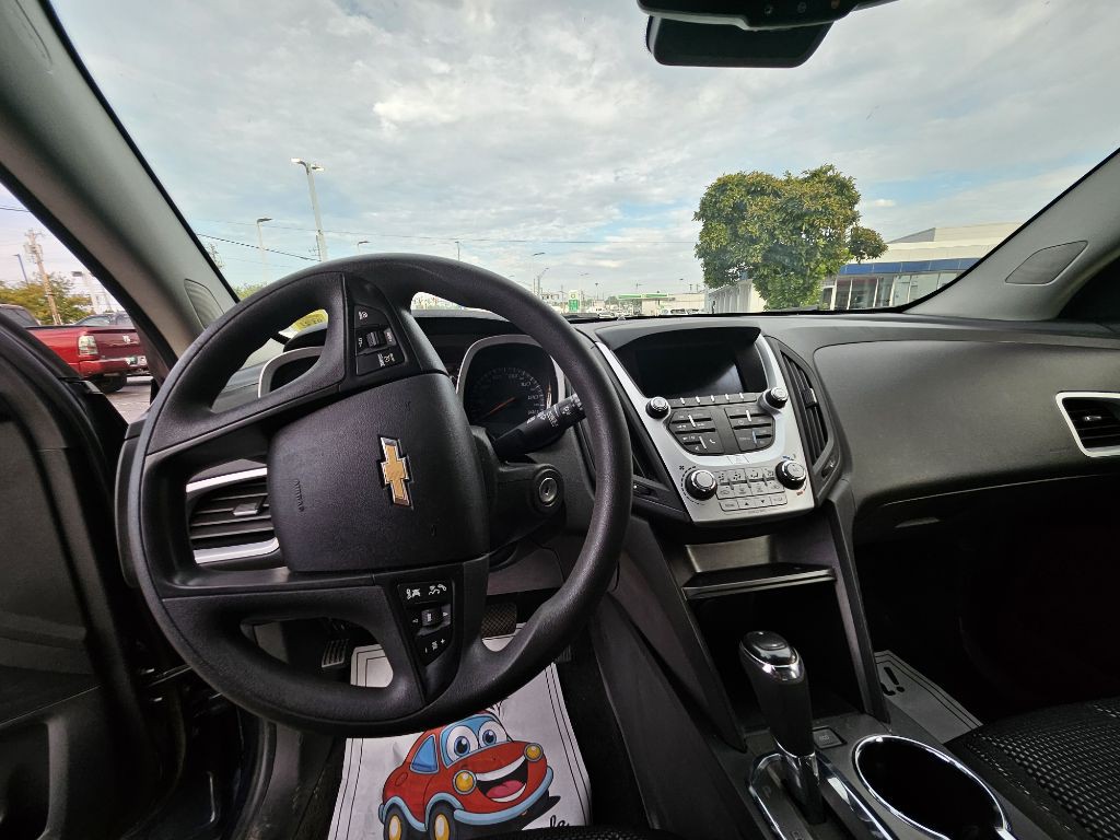2017 Chevrolet Equinox Image 30