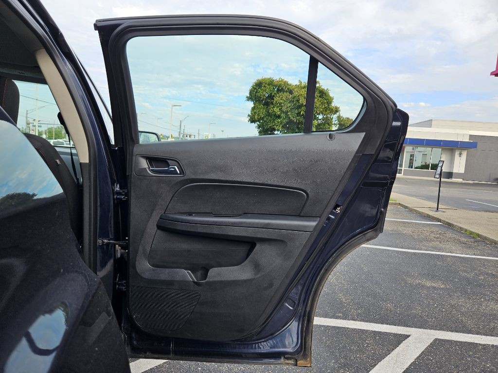 2017 Chevrolet Equinox Image 75