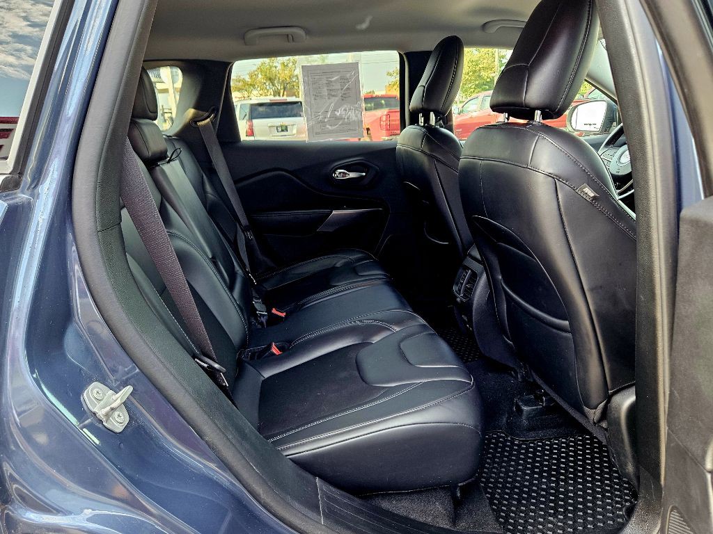2020 Jeep Cherokee Image 42
