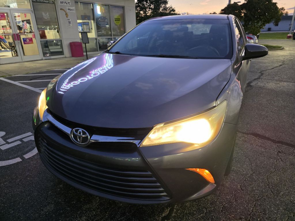 2016 Toyota Camry Image 27