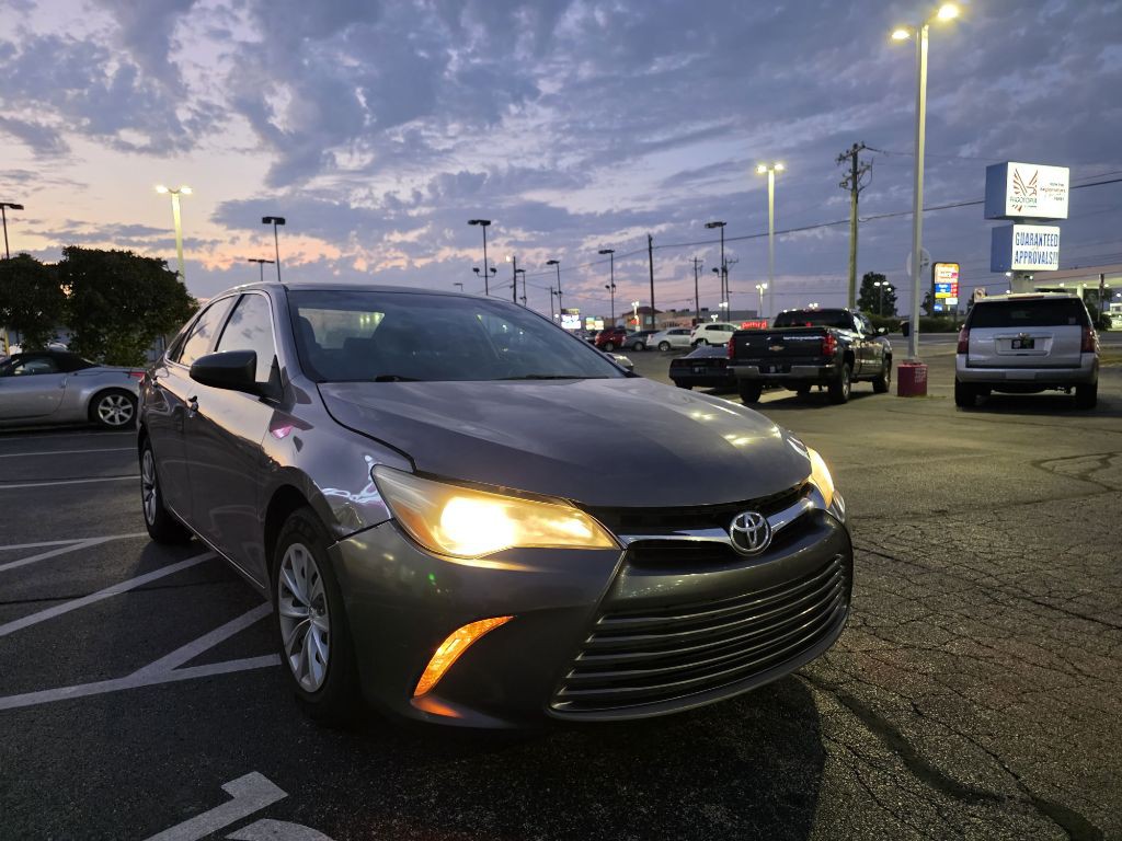 2016 Toyota Camry Image 30