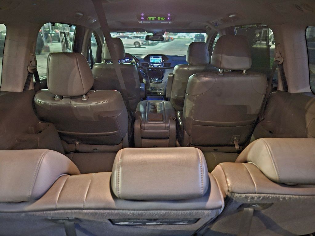 2014 Honda Odyssey Image 17