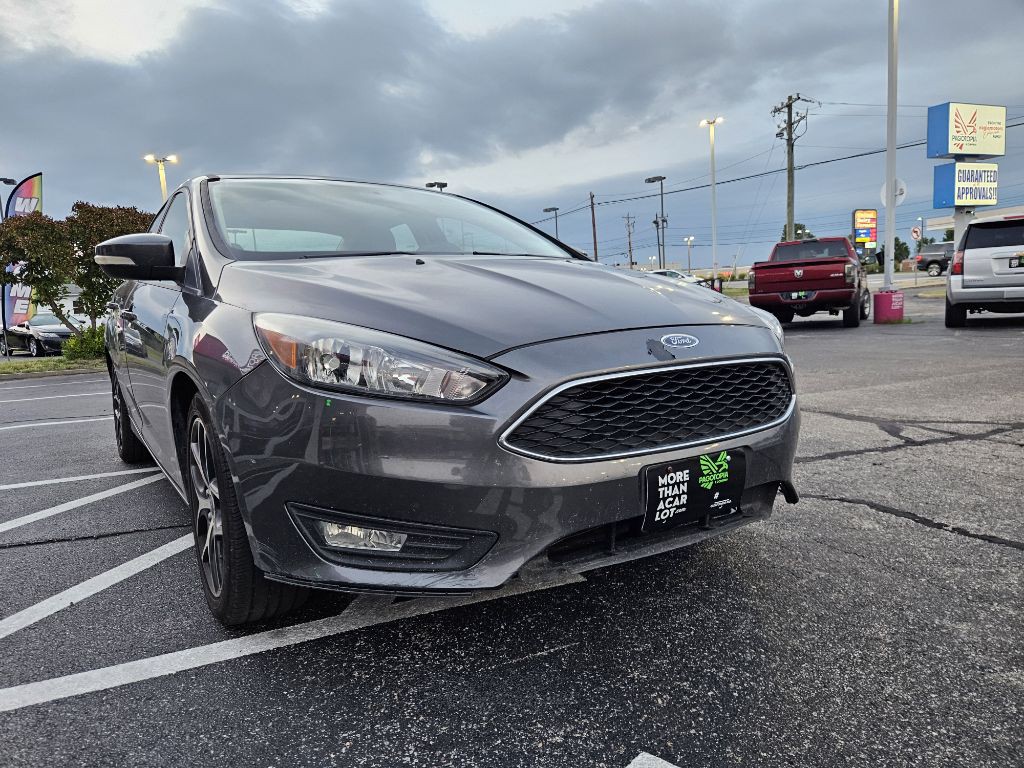 2017 Ford Focus Image 2