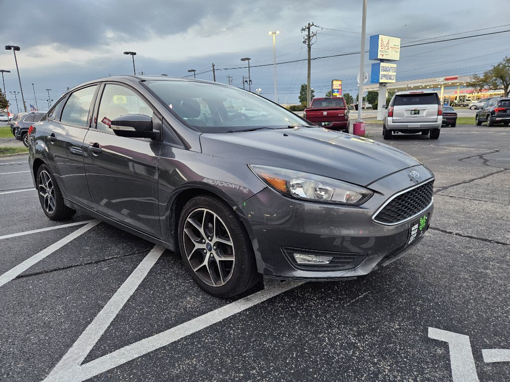 2017 Ford Focus Image 3