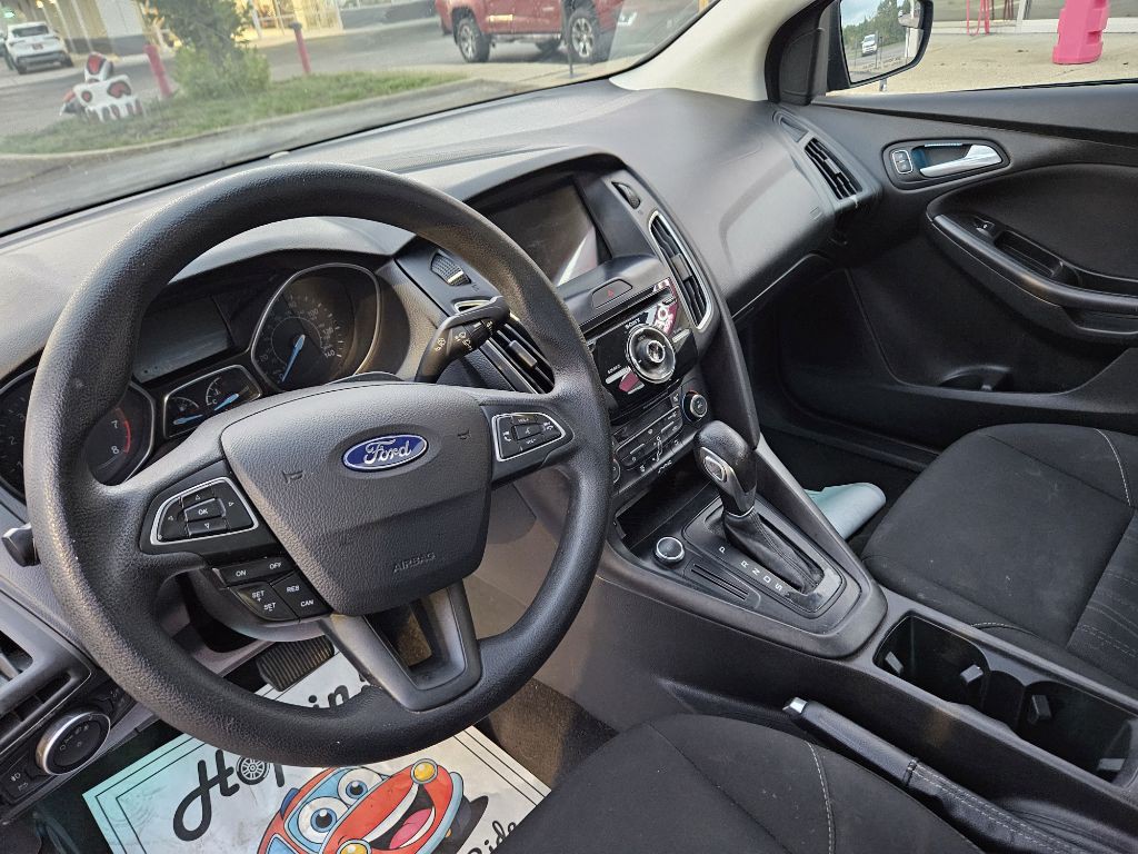 2017 Ford Focus Image 26
