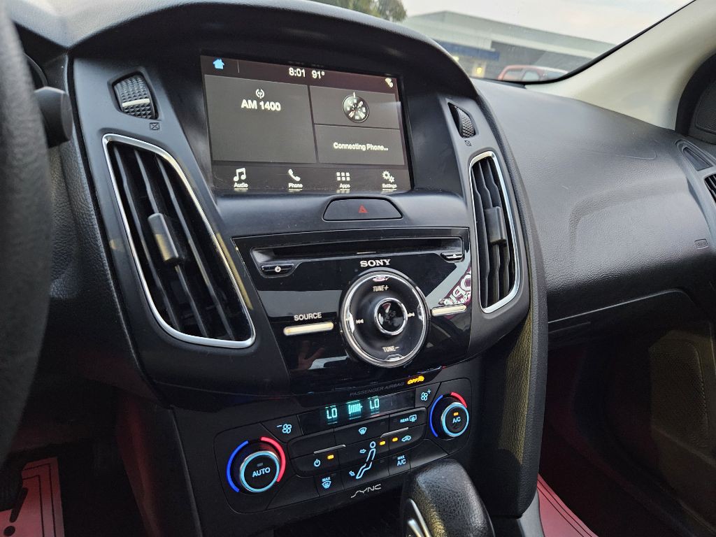 2017 Ford Focus Image 33