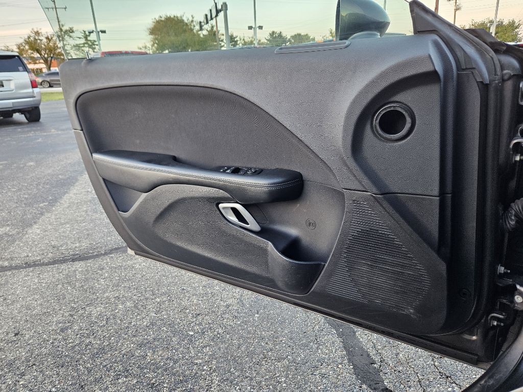 2016 Dodge Challenger Image 15