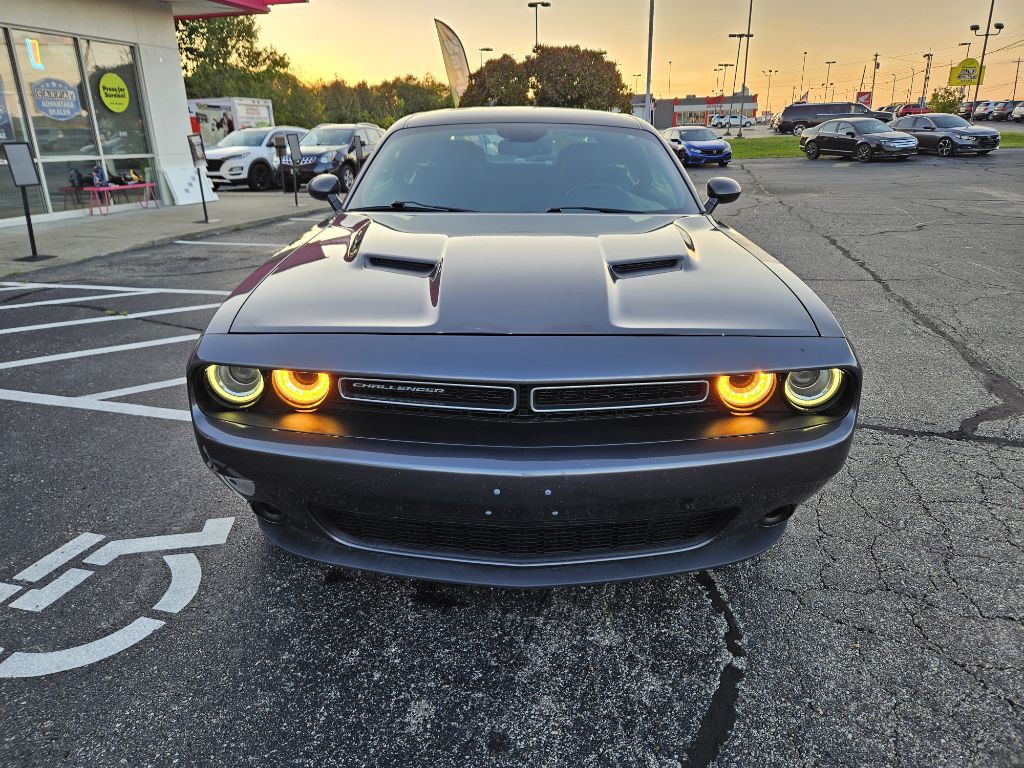 2016 Dodge Challenger Image 40