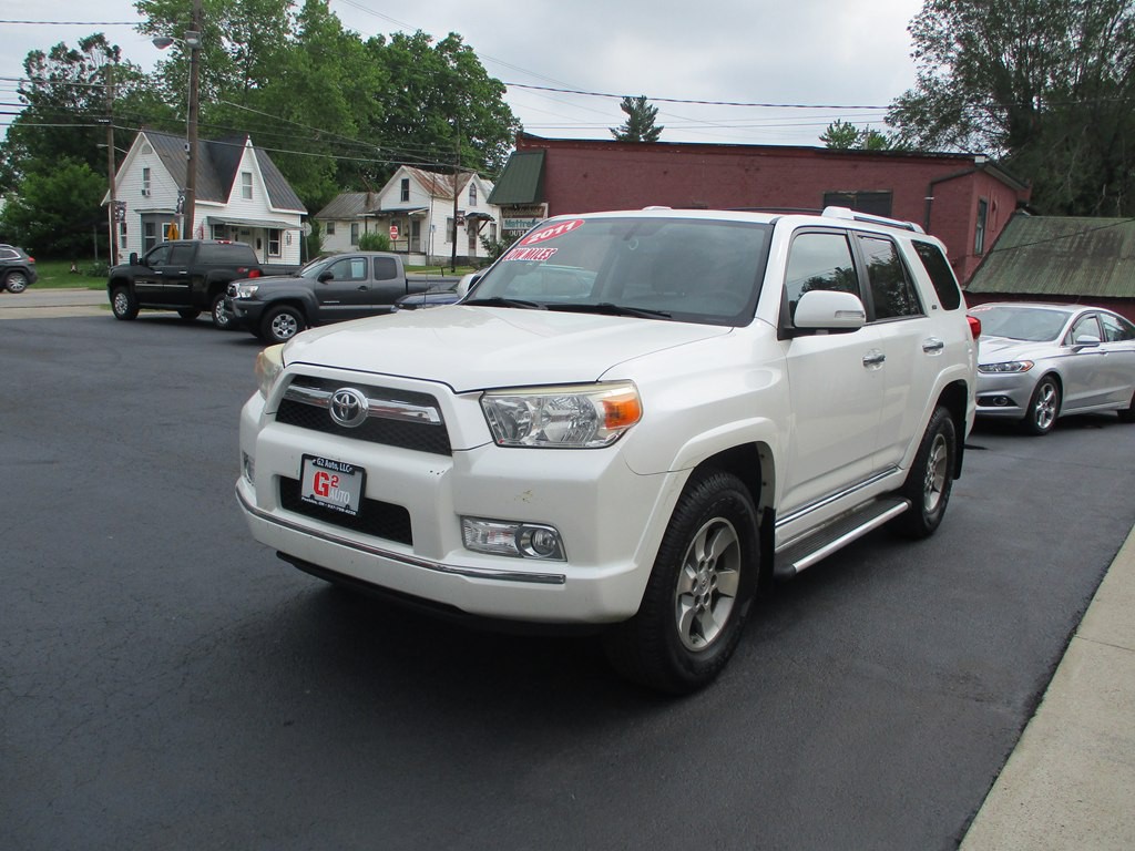 2011 Toyota 4Runner Image 2