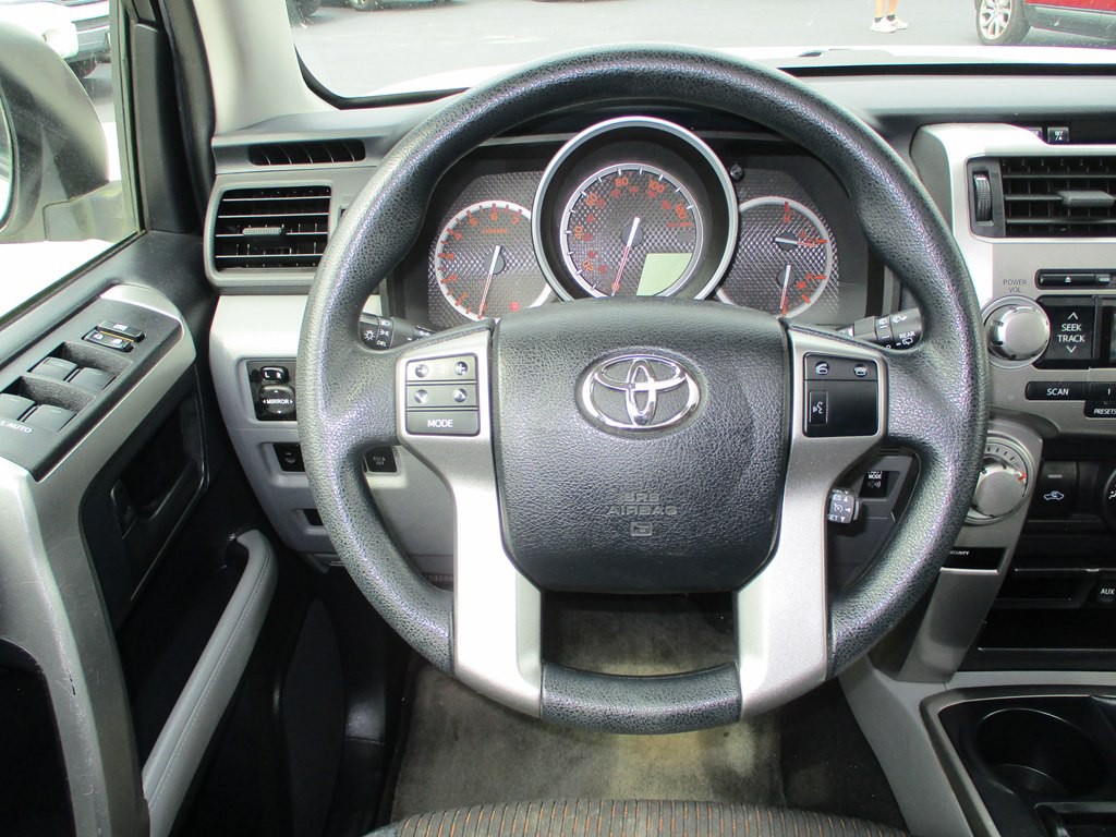 2011 Toyota 4Runner Image 10