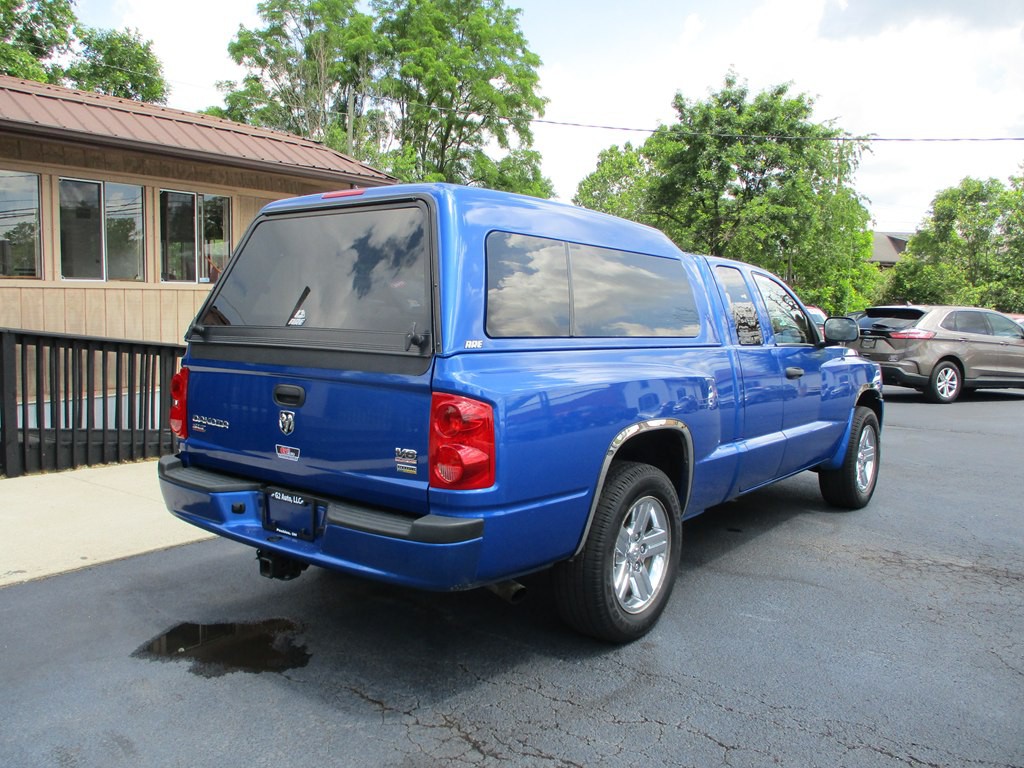 2008 Dodge Dakota Image 4