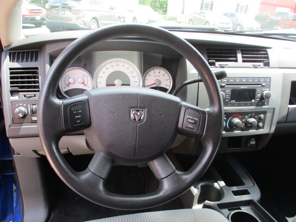 2008 Dodge Dakota Image 11