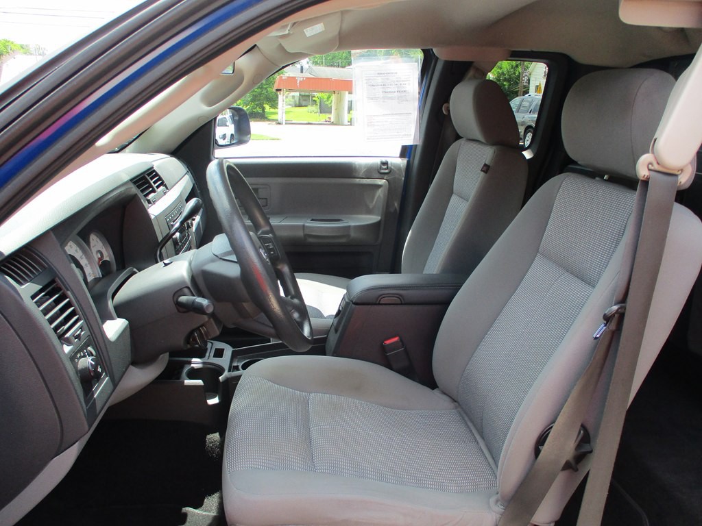 2008 Dodge Dakota Image 12