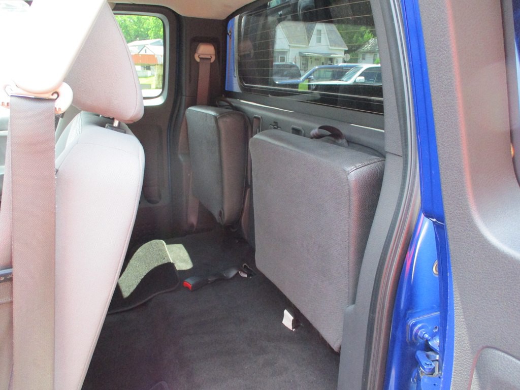 2008 Dodge Dakota Image 13