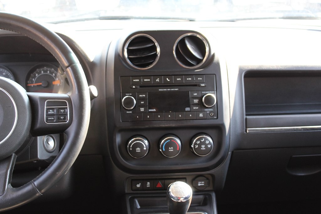 2015 Jeep Patriot Image 9
