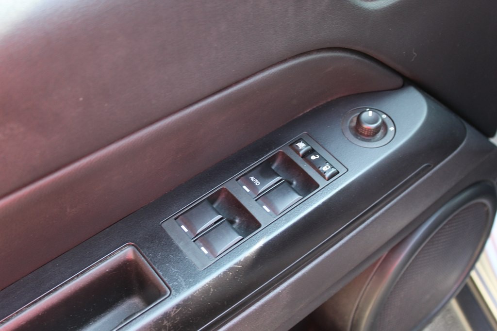 2015 Jeep Patriot Image 11