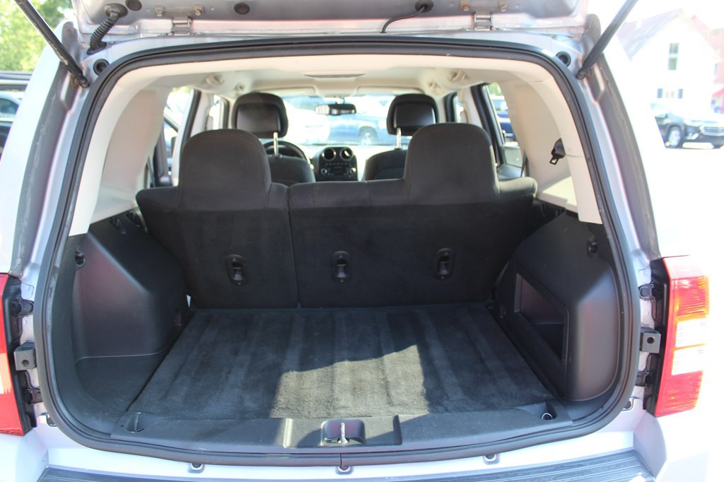 2015 Jeep Patriot Image 16