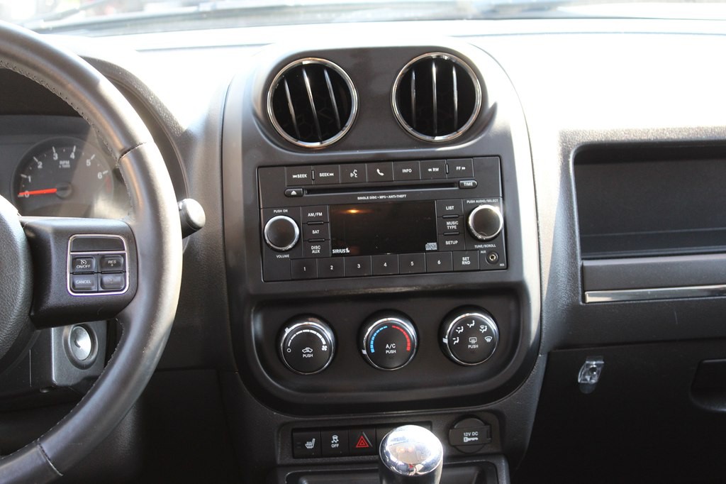 2013 Jeep Compass Image 9