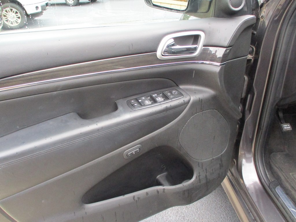 2015 Jeep Grand Cherokee Image 15